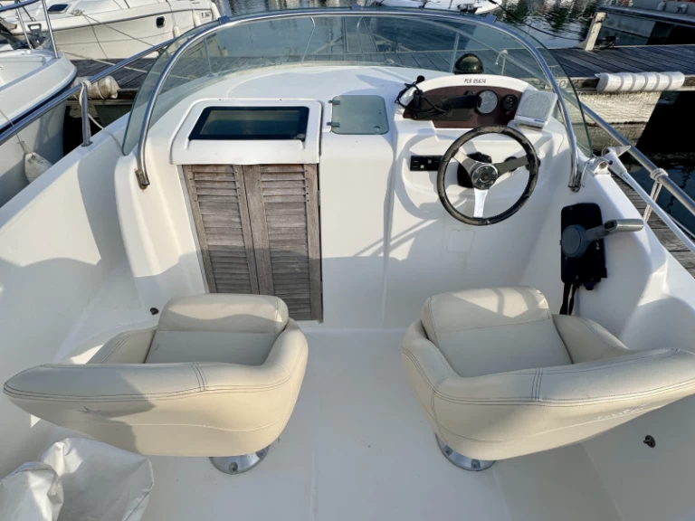 Motorboat to hire Lézardrieux at the best price