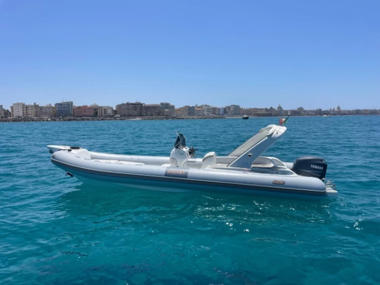 RIB hire in Trapani - Bat 747 Bat 747
