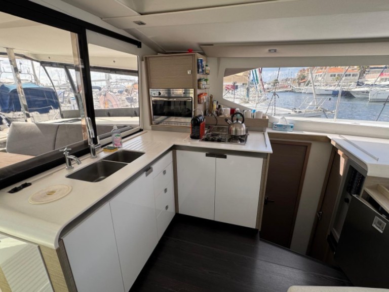 Charter a 1 ISLA 40 in Ajaccio on Samboat
