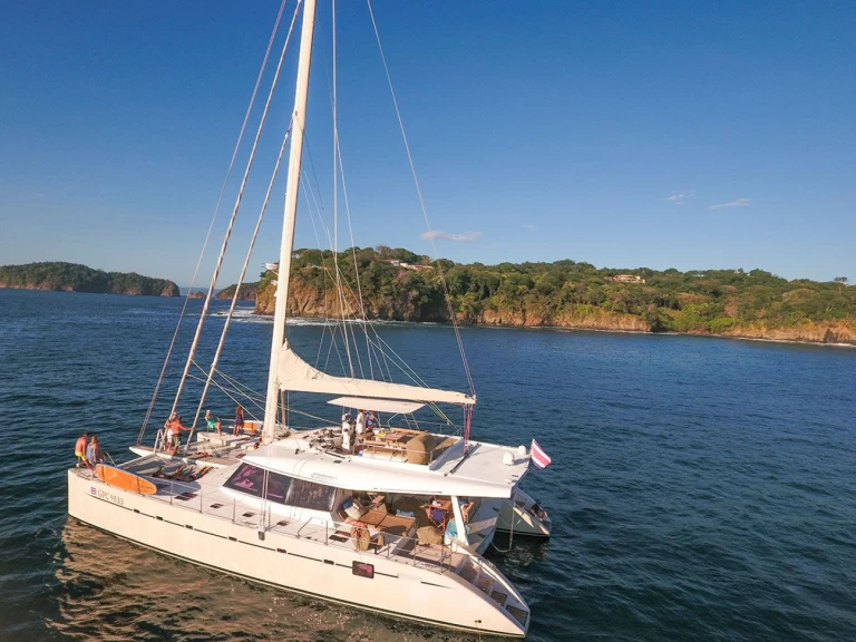 Hire Catamaran Bali with a boat licence