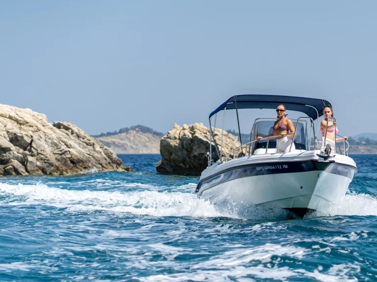 Charter a Poseidon Endeavour in Zakynthos on Samboat