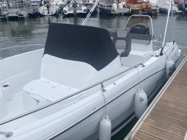 Hire Motorboat with or without skipper Jeanneau Arcachon