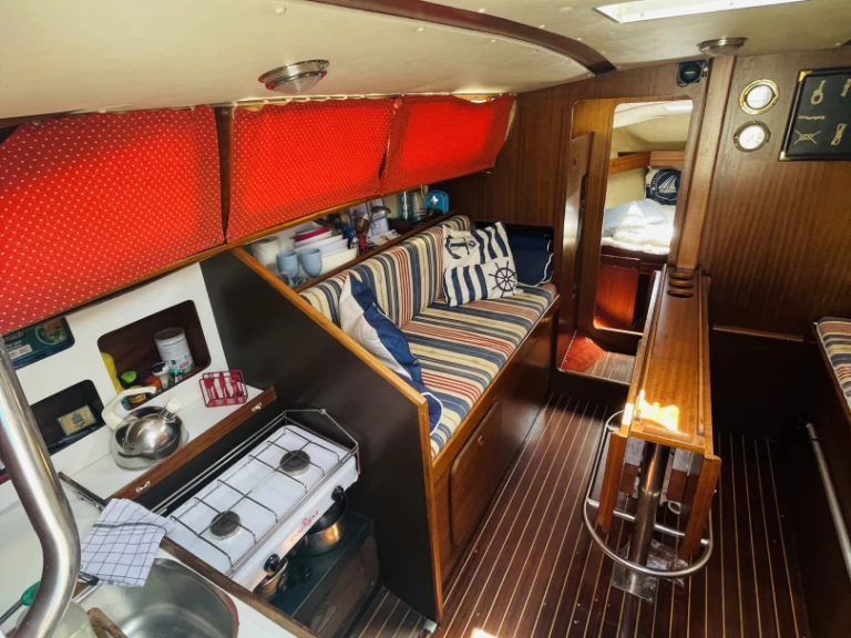 Hire Sailboat Gibert Marine with a boat licence