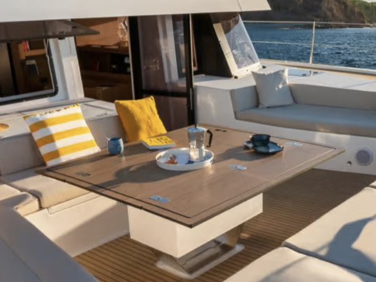 Catamaran hire in Port Cogolin - 15 BALI 5.8