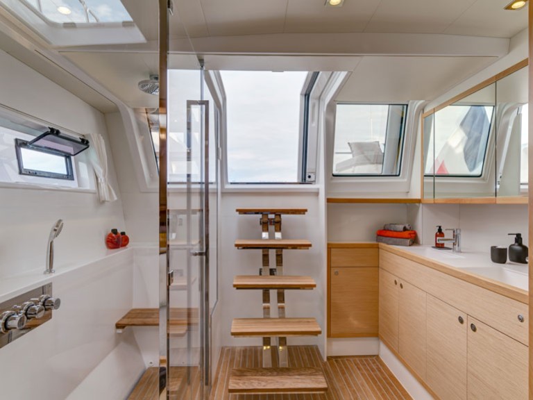 Hire Catamaran with or without skipper Lagoon Cugnana Verde