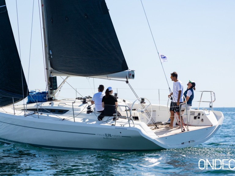 Hire Sailboat with or without skipper Italia Yachts Piraeus
