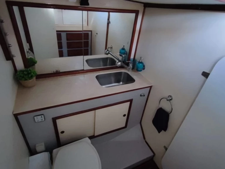 Sailboat hire in Alicante - MARIOLA ACUADRAC