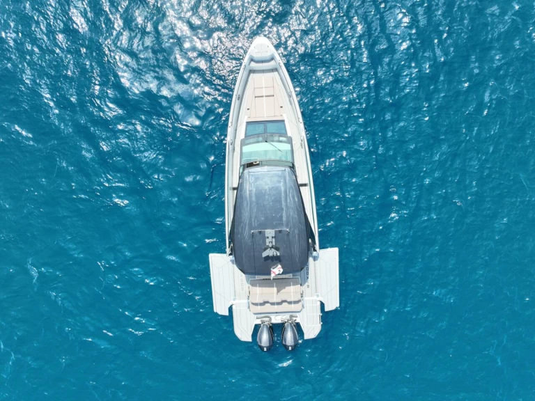 Hire a Saxdor Saxdor 320 GTO Golfo Aranci