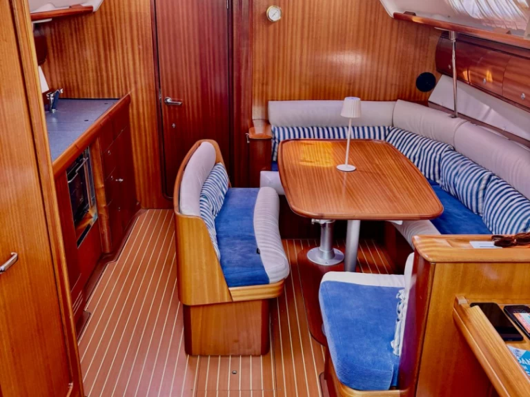 Sailboat hire in Sanremo - Bavaria Bavaria 38