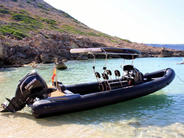 Hire RIB Humber with a boat licence