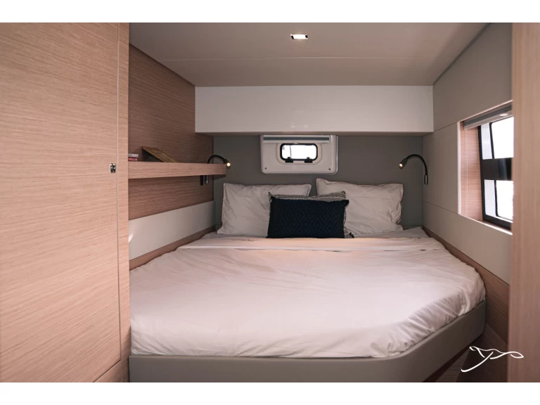 Yacht charter Cogolin - Nautitech Nautitech 40 Open  on SamBoat