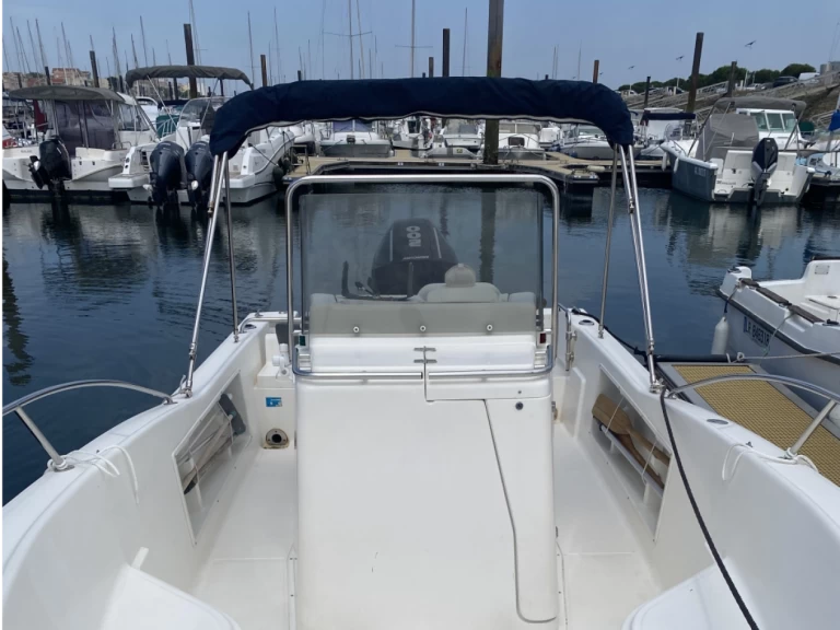 Hire Motorboat with or without skipper White Shark Arcachon