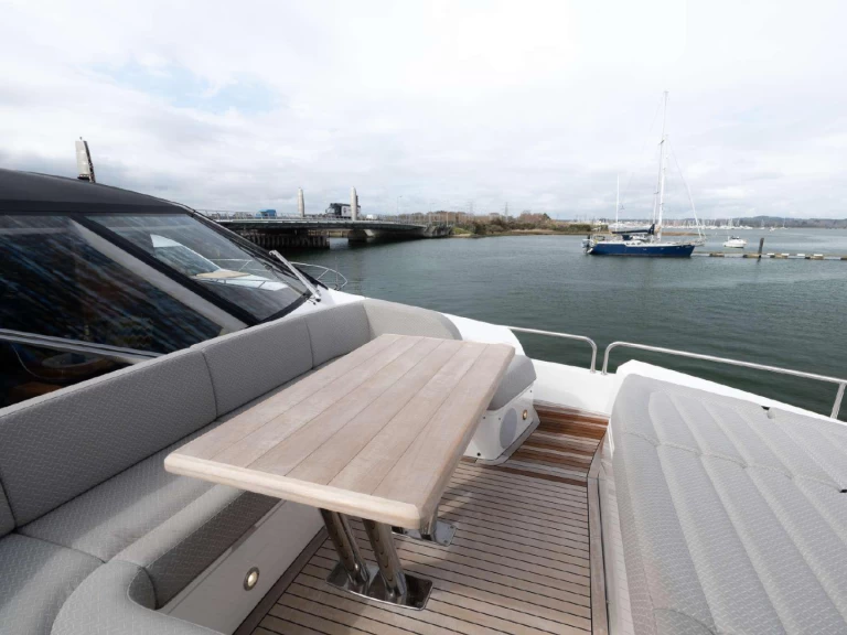 Yacht hire Palma de Mallorca cheap Yacht 86