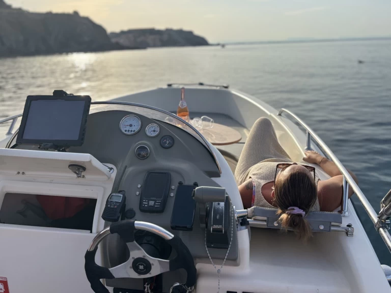 Motorboat to hire Argelès-sur-Mer at the best price