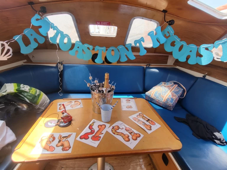 Catamaran hire in Portimão - Fountaine Pajot Louisiane
