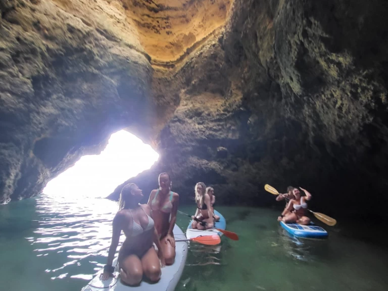 Charter a Fountaine Pajot Louisiane in Portimão on Samboat