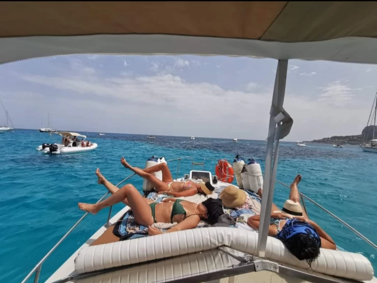 Yacht charter Palermo - Cranchi C 8 sport  on SamBoat