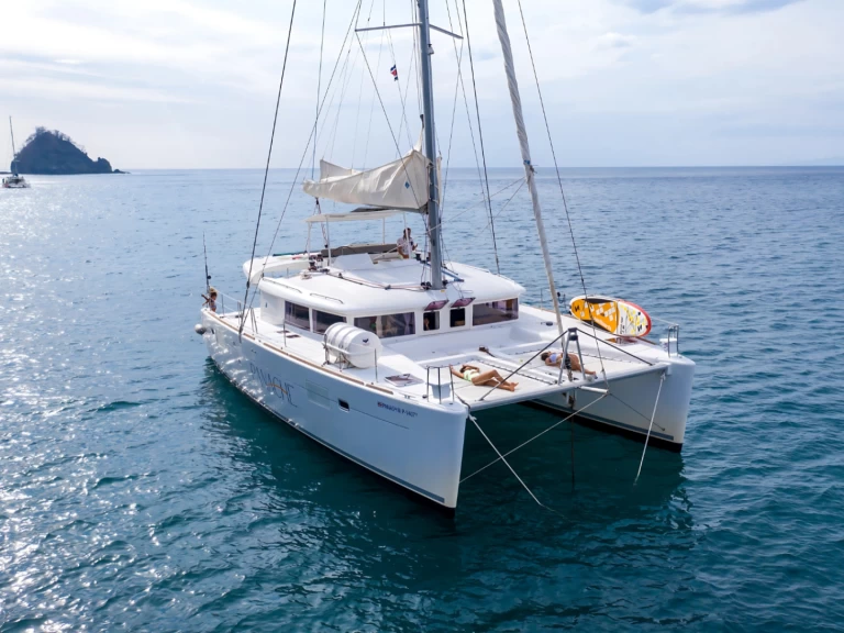Yacht hire Tamarindo cheap custom