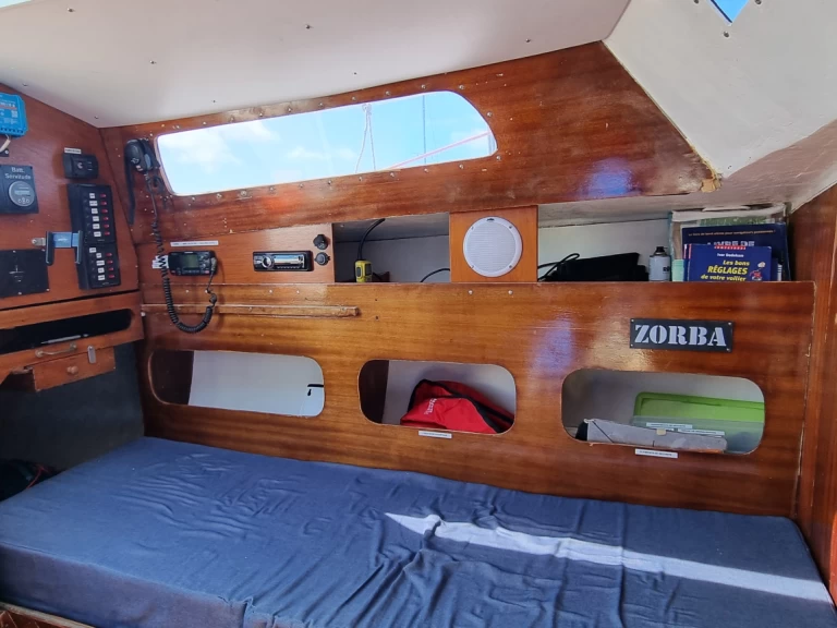 Hire Sailboat Gibert Marine with a boat licence