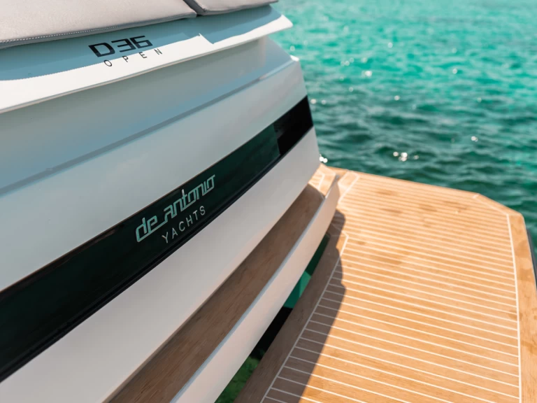 Motorboat to hire Ibiza Town at the best price