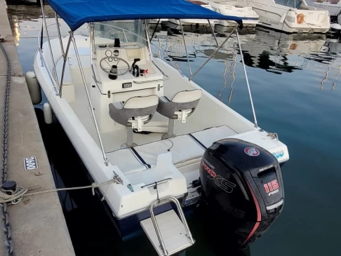 Charter a Kelt White Shark 175 in Ayguade-Ceinturon on Samboat