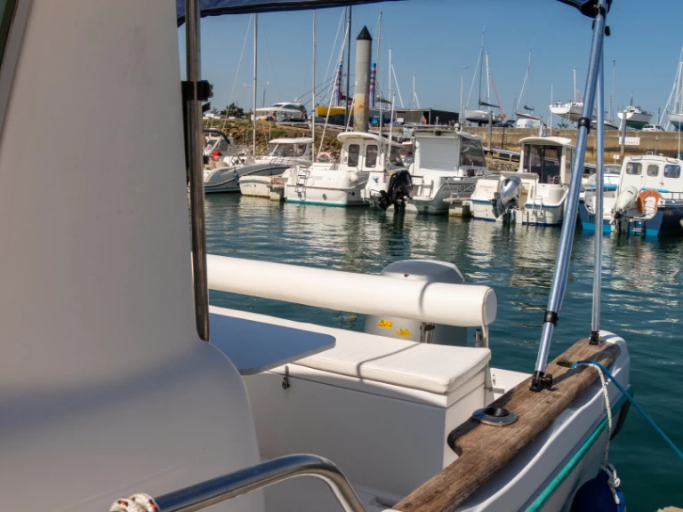 Motorboat to hire Les Sables-d'Olonne at the best price