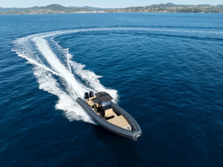 Hire RIB with or without skipper Sea Water Cogolin
