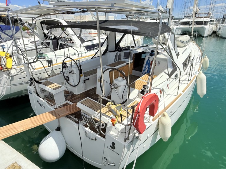 Yacht hire Sukošan cheap Oceanis 35