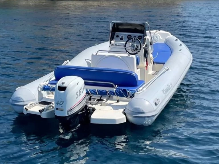 Charter a Marlin Boat 18 in Trapani on Samboat