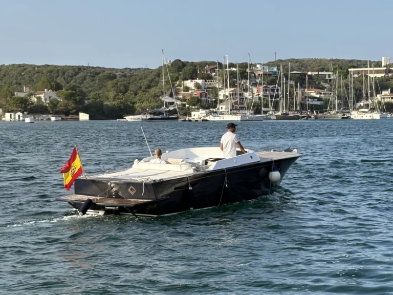 Hire Motorboat with or without skipper VENTURI Mahón