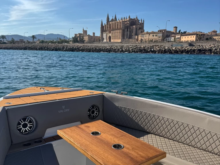 Charter a Valory PREMIUM in Palma de Mallorca on Samboat