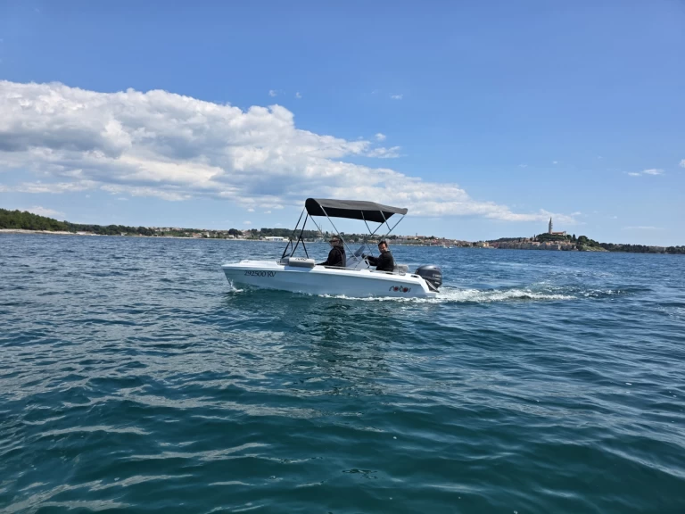 Yacht hire Rovinj cheap Roto 450s family