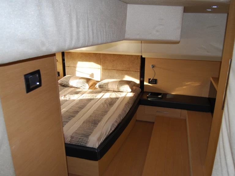 Hire Motorboat with or without skipper Sessa Marine Sitges