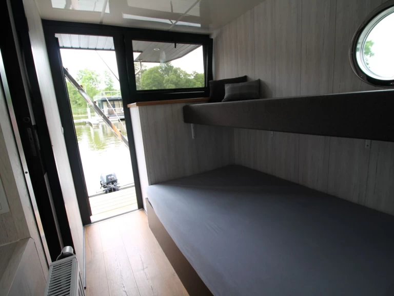 Canal boat hire in Zehdenick - Hausboot Hausboot MOSES