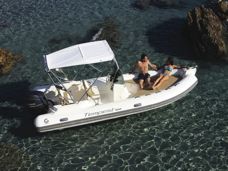 Hire a Capelli Tempest 600 Marine de Sant'Ambrogio