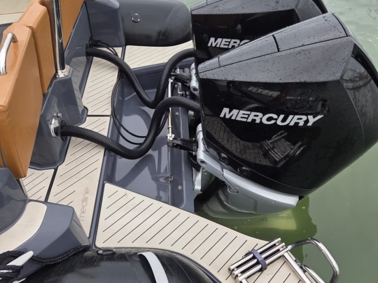 Zodiac Medline 9 charter bareboat or skippered in  Les Sables-d'Olonne