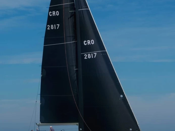 Yacht charter Marina Baotić - Elan Elan 410 Performance on SamBoat