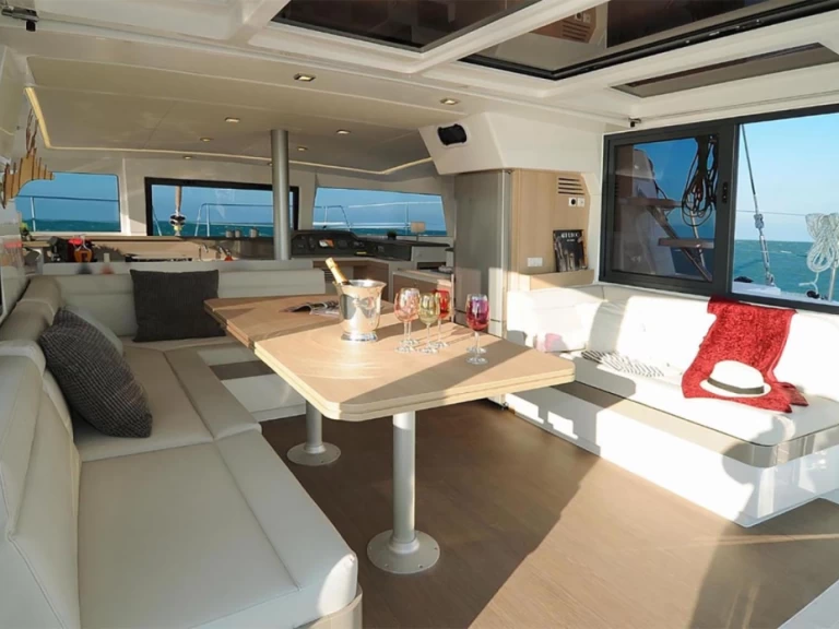 Hire a Bali Catamarans Bali 4.1 Primošten