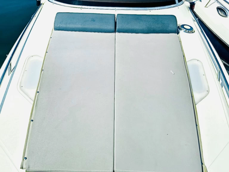 Yacht hire Genova cheap Endurance 35