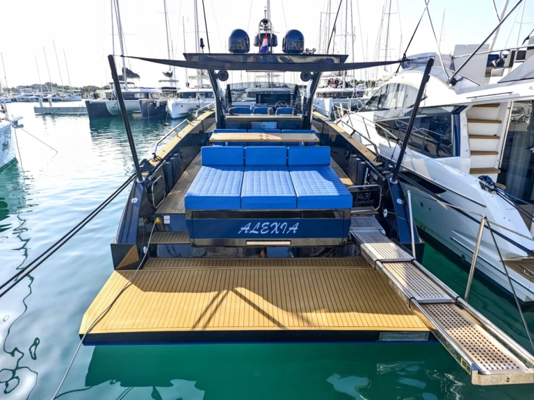 Hire a Fiart Fiart Seawalker 43 Sukošan