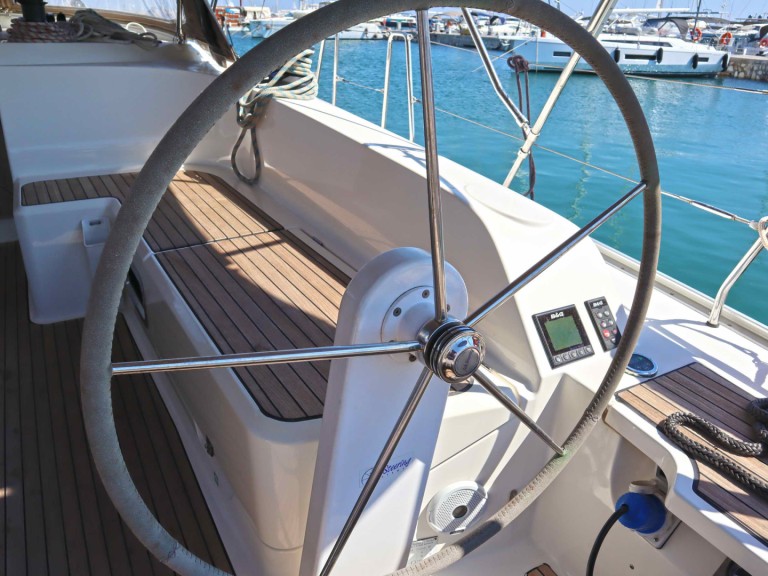 Yacht hire Lygia cheap Cruiser 46