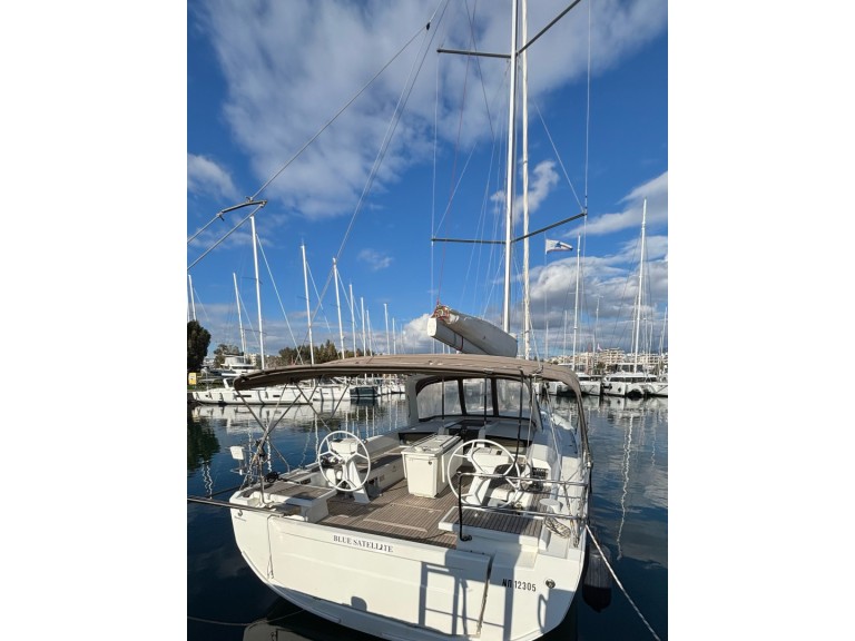 Hire Sailboat with or without skipper Bénéteau Tourlos