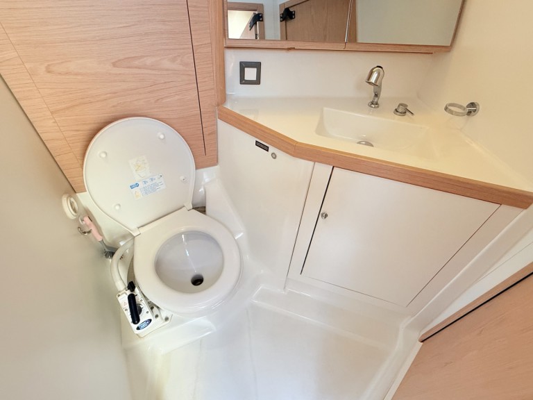 Bénéteau Oceanis 46.1 charter bareboat or skippered in  Sukošan