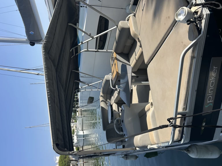 Charter a Selva Evolution D.600 in Port-Camargue on Samboat
