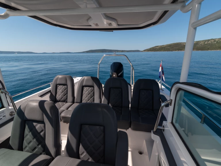 Hire a Axopar Axopar 28 T-Top Split