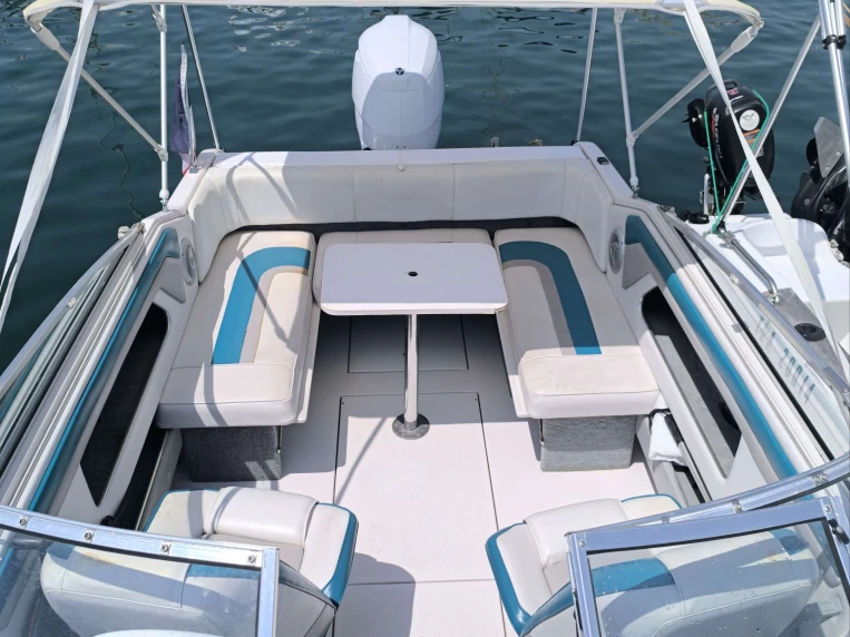 Yacht charter Saint-Raphaël - Four Winns Sundowner 195 on SamBoat