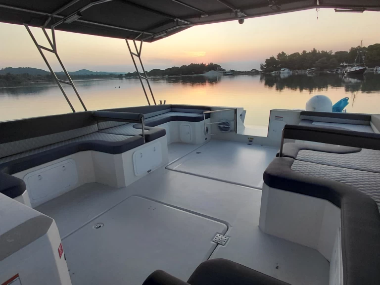 Yacht hire Thessaloniki (City) cheap Stark 45