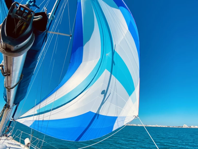 Sailboat hire in La Grande-Motte - Bénéteau Oceanis 411