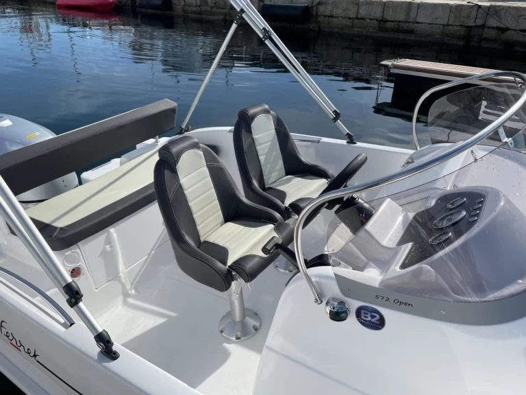 Motorboat to hire Ajaccio at the best price