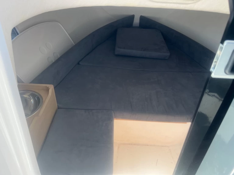 Hire a B2 Marine Cap Ferret 702 Open Ajaccio